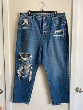 AE Mom Jean
